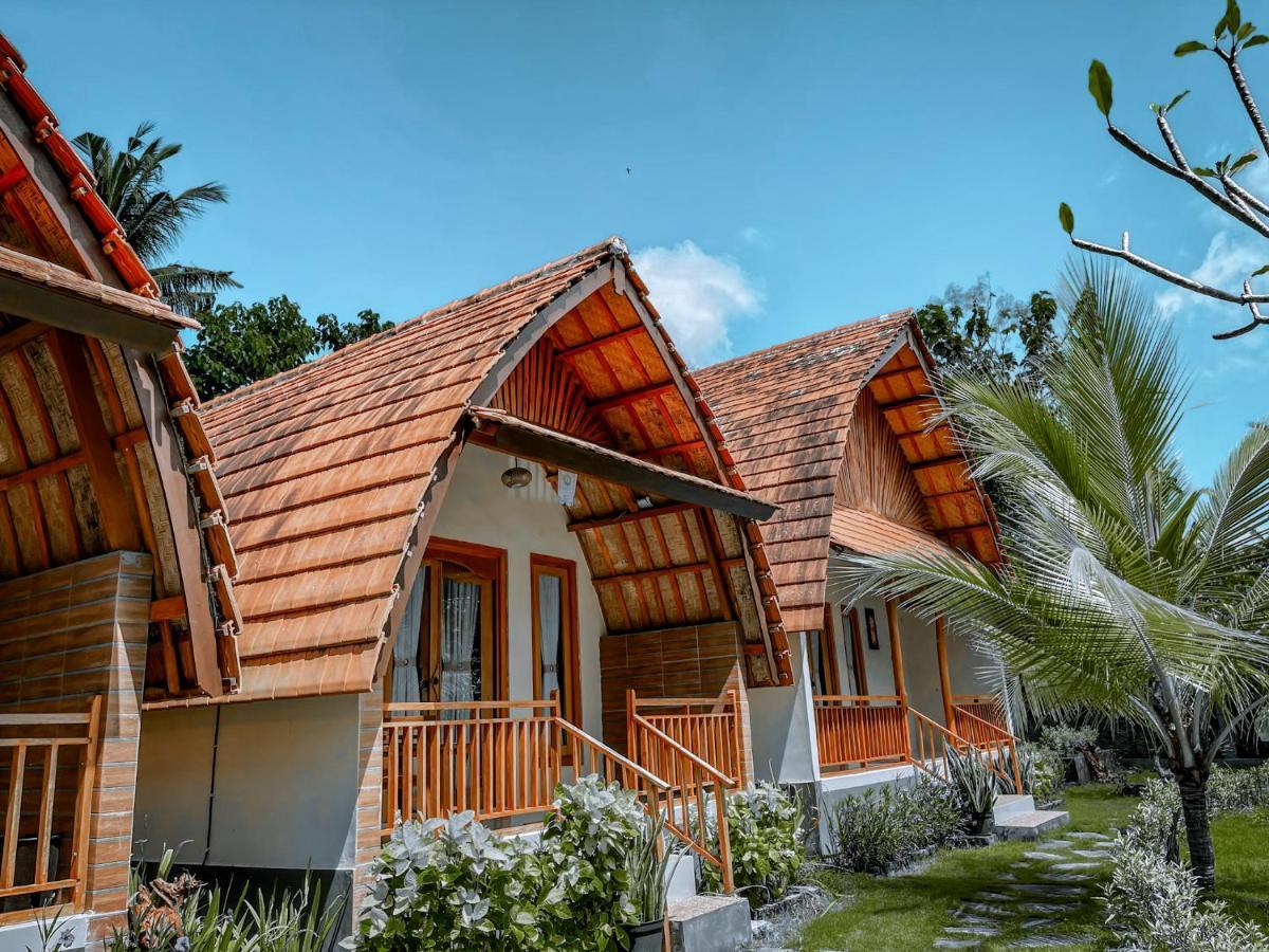 Mertha Sari Resto & Bungalow Klungkung Buitenkant foto