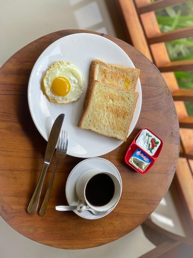 Mertha Sari Resto & Bungalow Klungkung Buitenkant foto